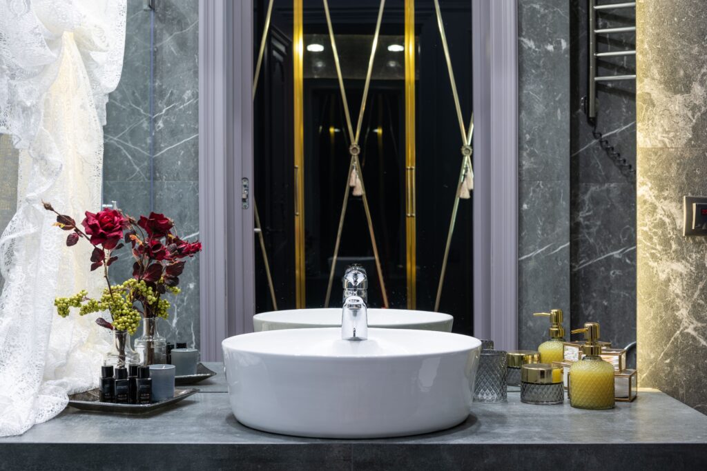 Bathroom flower decor